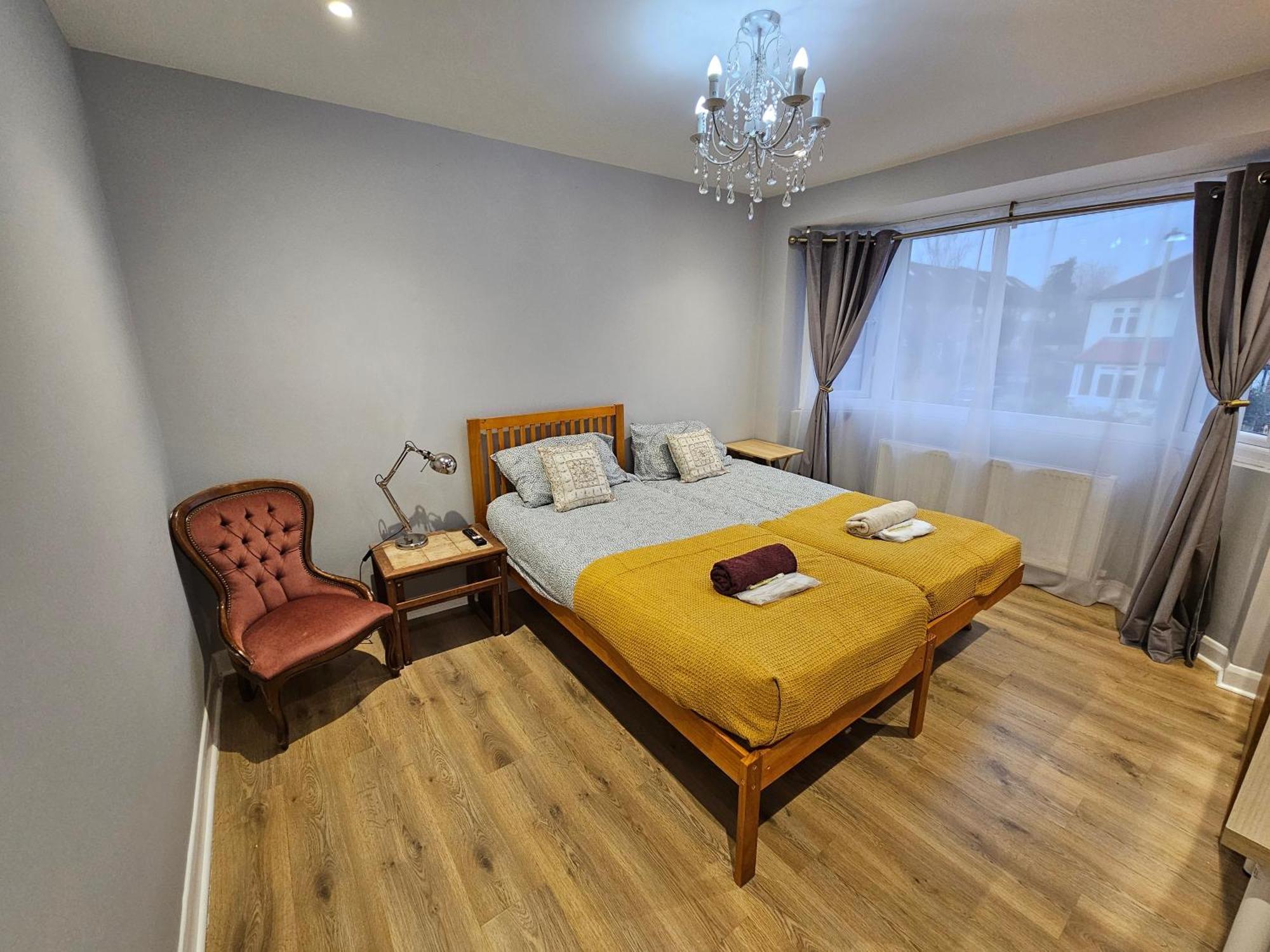 Beautiful Guest Rooms, Free Parking, 30Min Heathrow, 40Min Wembley, 60Min Central London 그린포드 외부 사진